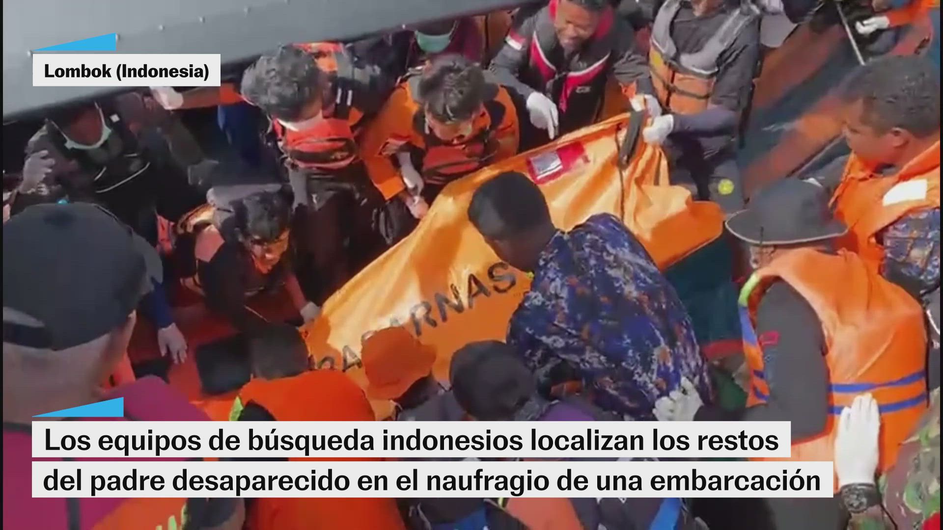 Los equipos de búsqueda localizan el cuerpo del padre desaparecido en el naufragio de Indonesia