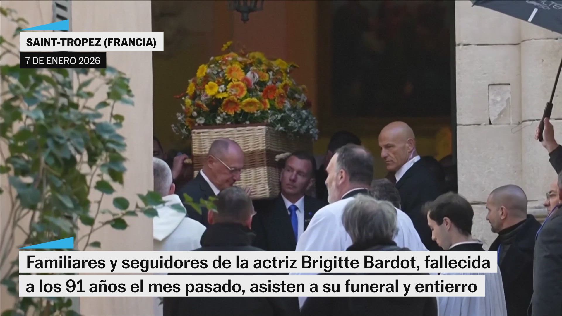 Así despidieron los admiradores y familiares a Bardot en su funeral