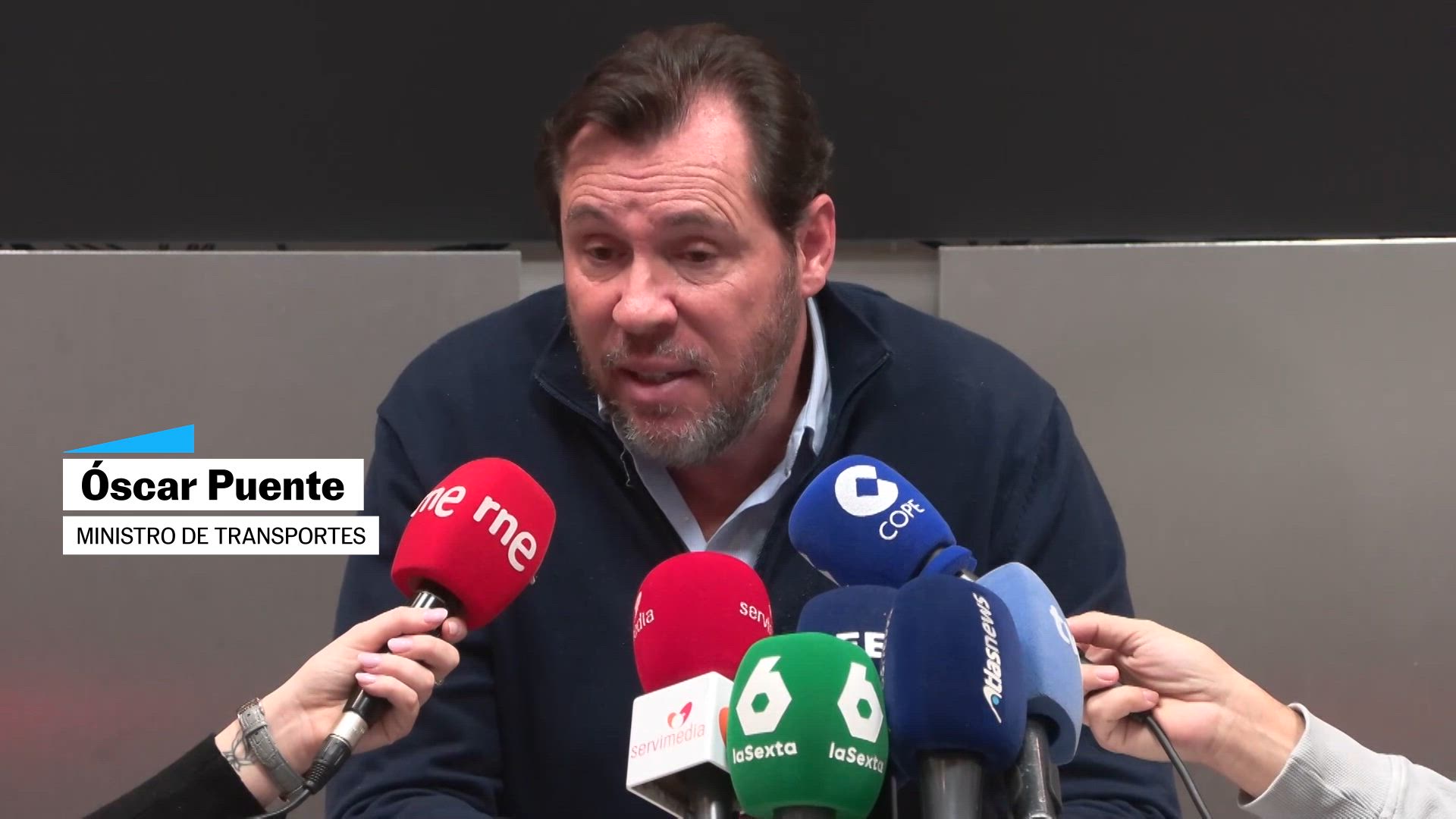 Ministro Puente: "Estamos extrañados del accidente"