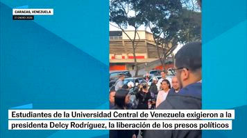 Encaran a Delcy Rodríguez y le exigen liberaciones en Venezuela