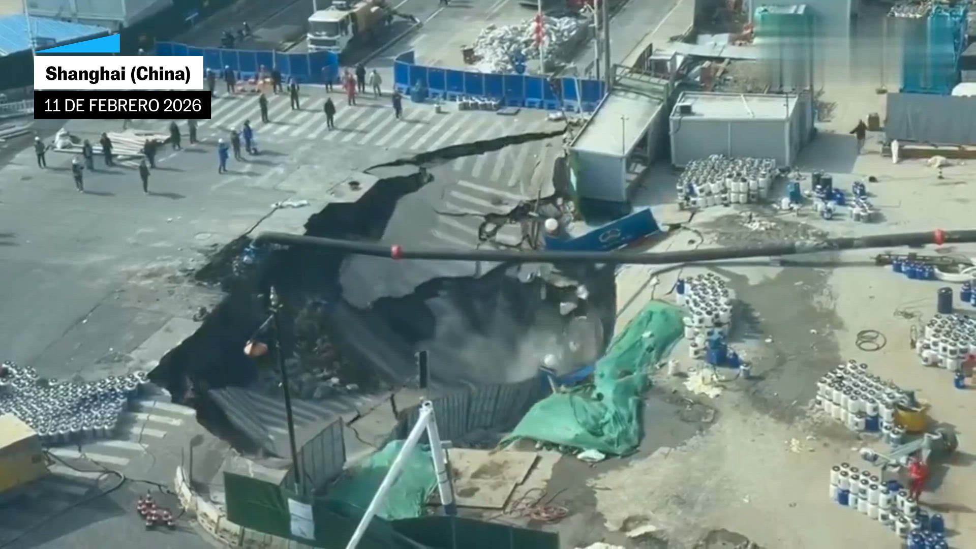 Una obra en una estación de metro de Shanghai se derrumba