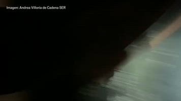 Imágenes del interior del bloque de edificios tras el incendio en Manlleu