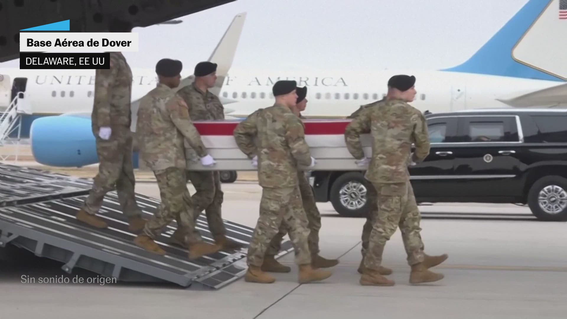 Trump recibe los cadáveres de los primeros soldados muertos en la guerra de Irán